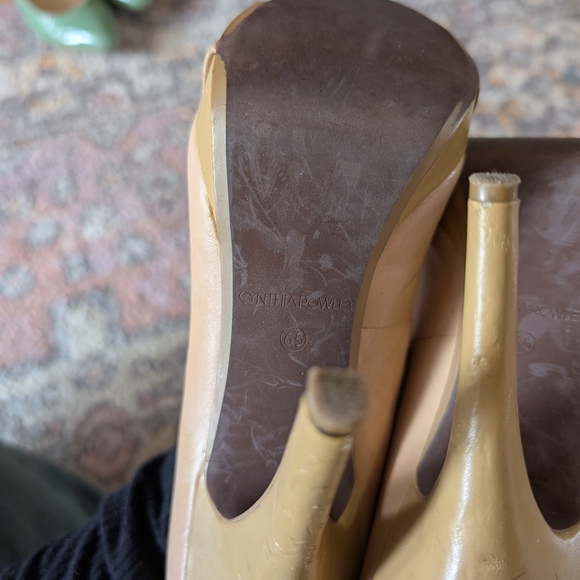 Cynthia Rowley Nude Bow Peep-Toe Heels 6.5 Beige Tan - Picture 5 of 6